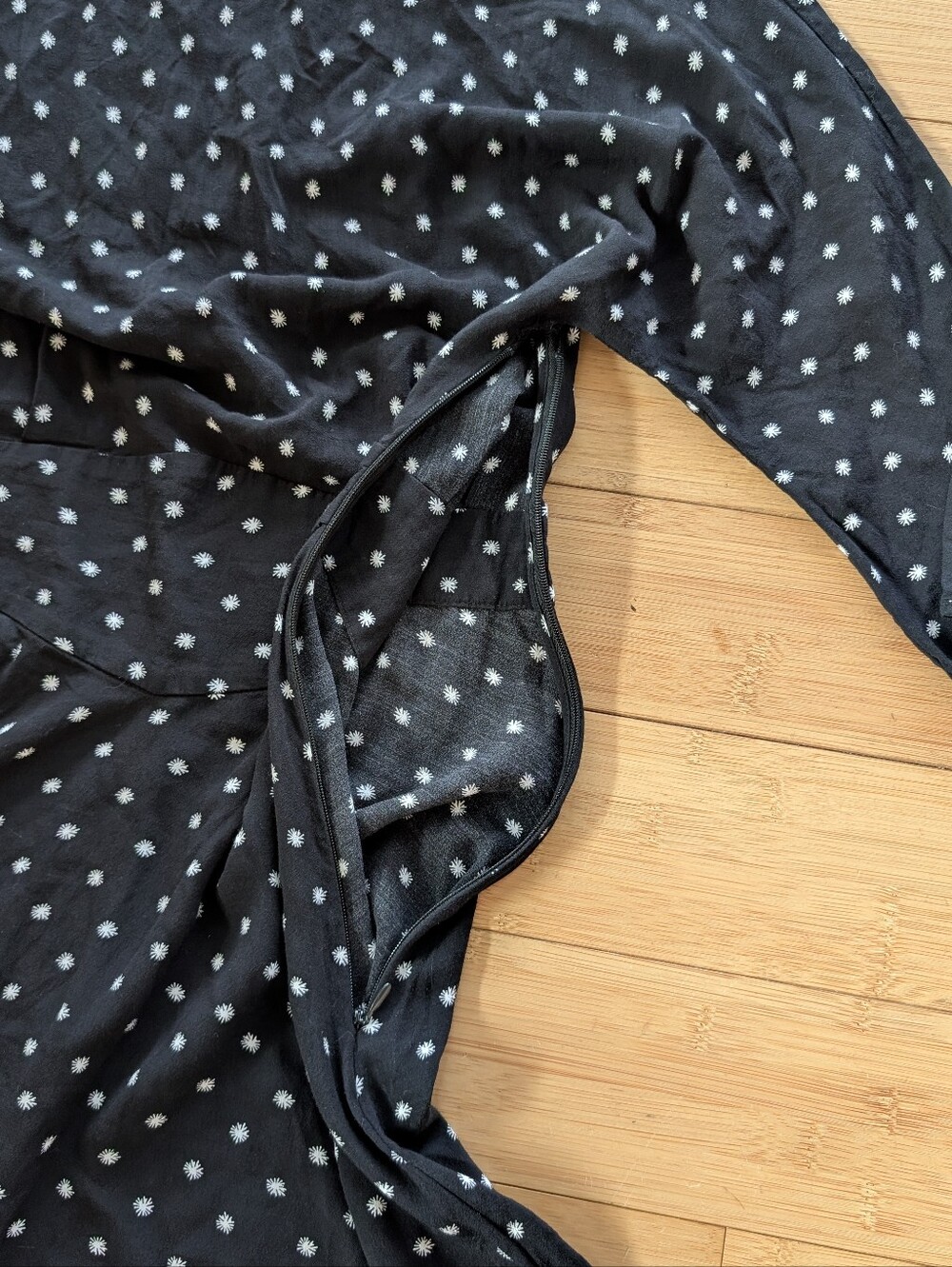 & Other Stories Black Starburst Dolman Sleeve Mini Dress - Picture 9 of 10